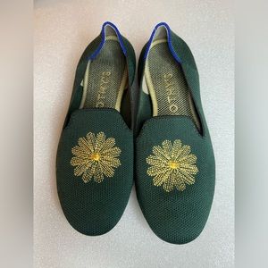 Rare Rothy’s The Loafer Evergreen Gold Flower size 6.5 Limited Edition